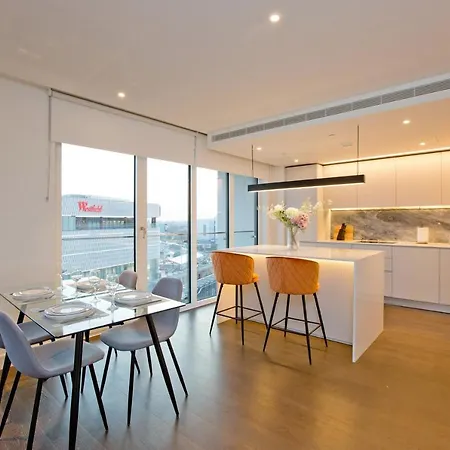 Fabulous Westfield 2 Bed Apartment London Exterior photo
