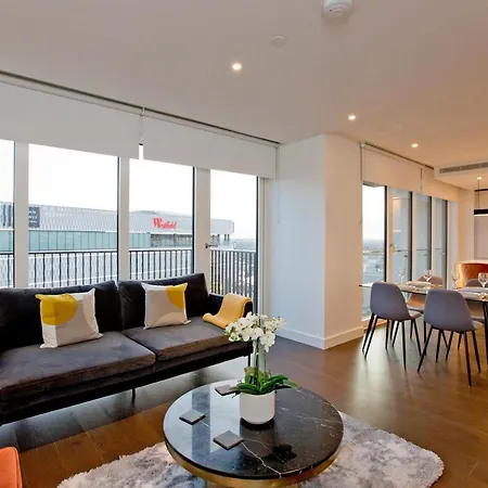 Fabulous Westfield 2 Bed Apartment London Exterior photo