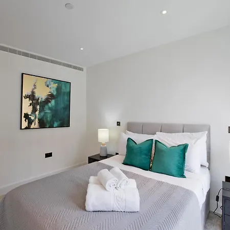 Fabulous Westfield 2 Bed Apartment London Exterior photo