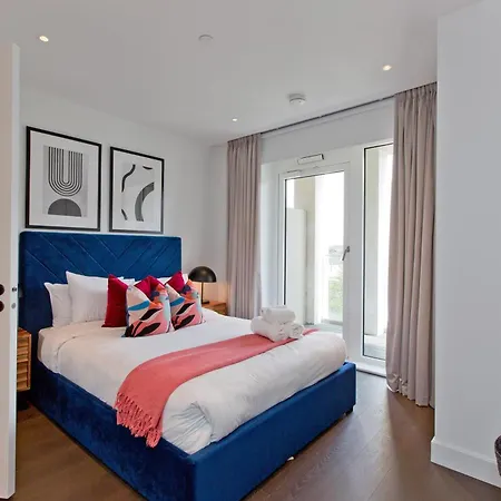 Fabulous Westfield 2 Bed Apartment London Exterior photo