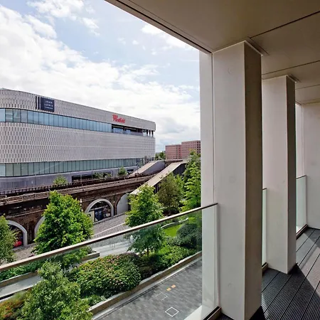 Fabulous Westfield 2 Bed Apartment London Exterior photo