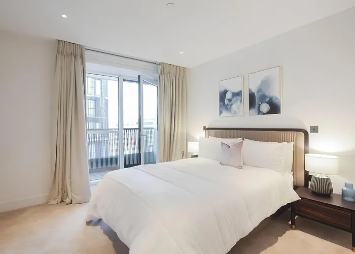 Fabulous Westfield 2 Bed