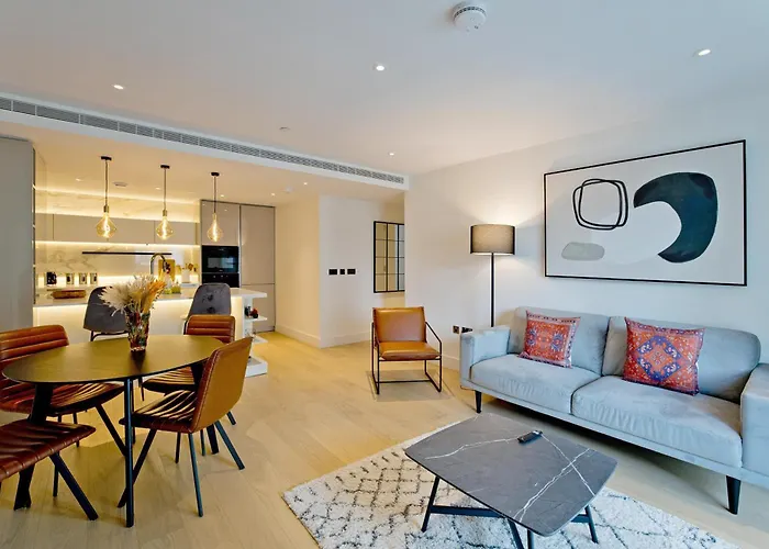 Fabulous Westfield 2 Bed